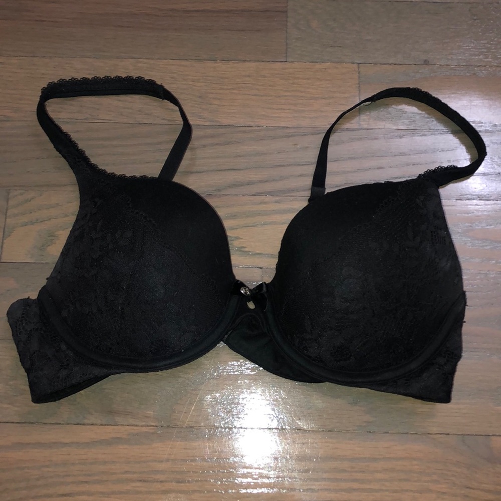 Victoria Secret Body Bra